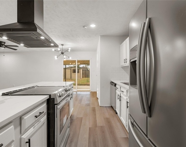 230 Tara Plantation Dr - Photo Thumbnail 6