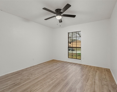 230 Tara Plantation Dr - Photo Thumbnail 15