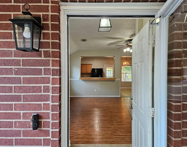13111 Cherryglade Court - Photo Thumbnail 5
