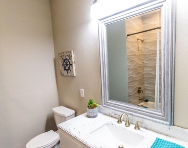 507 E Foley Street - Photo Thumbnail 15