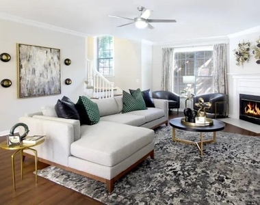 2210 Augusta Drive - Photo Thumbnail 9