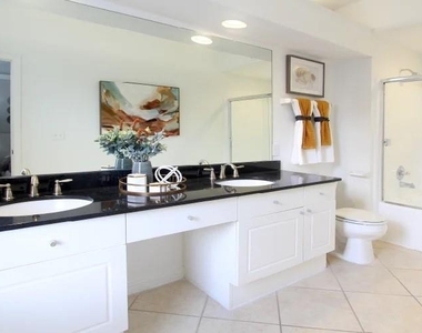 2210 Augusta Drive - Photo Thumbnail 11