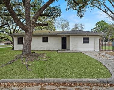1606 E Fayle Street - Photo Thumbnail 2