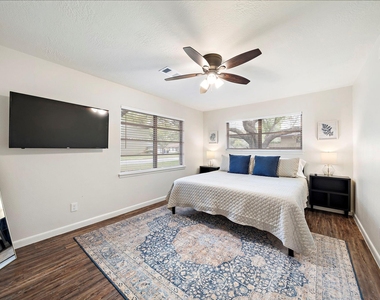 1606 E Fayle Street - Photo Thumbnail 16