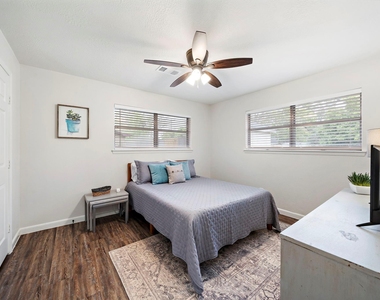 1606 E Fayle Street - Photo Thumbnail 17