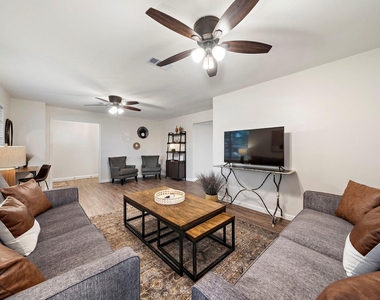 1606 E Fayle Street - Photo Thumbnail 7