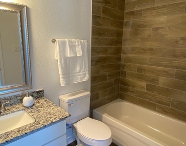 24029 Wildwood - Photo Thumbnail 18