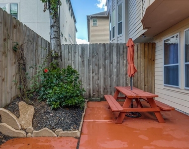 4110 Woodhead Street - Photo Thumbnail 2