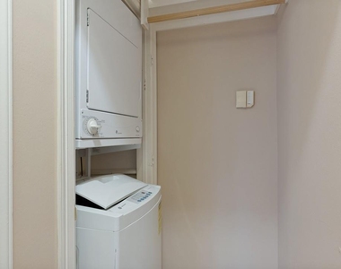 4110 Woodhead Street - Photo Thumbnail 10