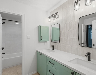 9419 Stonehouse Lane - Photo Thumbnail 8