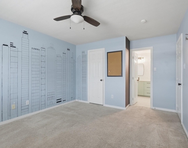 9419 Stonehouse Lane - Photo Thumbnail 7