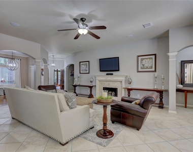 19 S Linton Ridge Circle - Photo Thumbnail 7