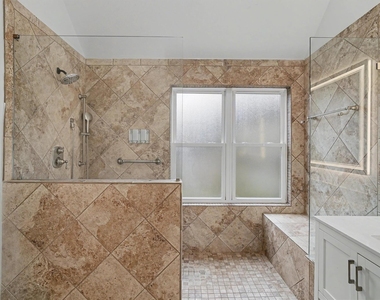 2905 Summer Cape Court - Photo Thumbnail 17