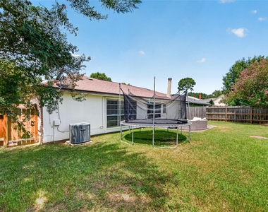 3218 Tynemeadow Court - Photo Thumbnail 40
