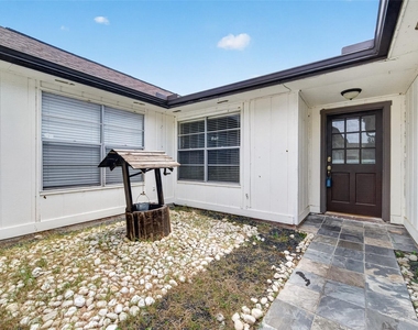 3218 Tynemeadow Court - Photo Thumbnail 4