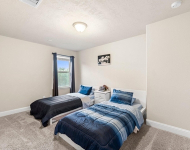 25915 Lockspur Court - Photo Thumbnail 41