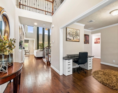 25915 Lockspur Court - Photo Thumbnail 7