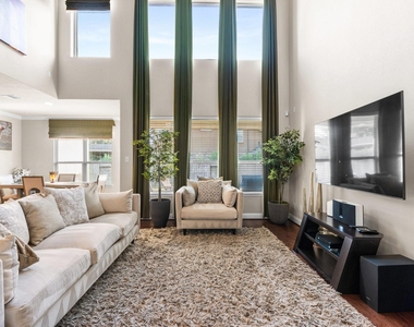 25915 Lockspur Court - Photo Thumbnail 15