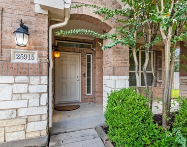 25915 Lockspur Court - Photo Thumbnail 6