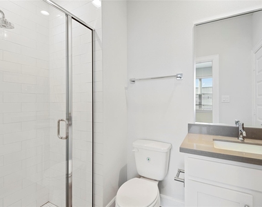 3004 Charline Avenue - Photo Thumbnail 8