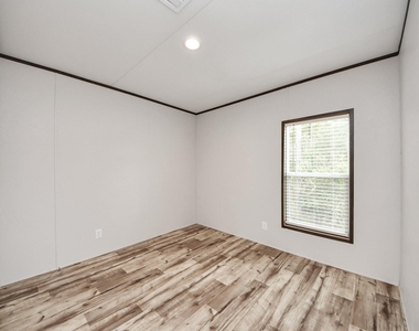 1556 Brown Road - Photo Thumbnail 13
