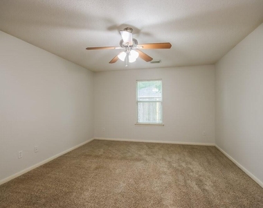 4422 Cannongate Drive - Photo Thumbnail 7
