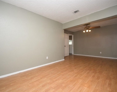510 Chambly Drive - Photo Thumbnail 9