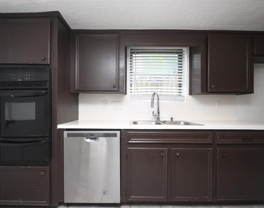 510 Chambly Drive - Photo Thumbnail 41