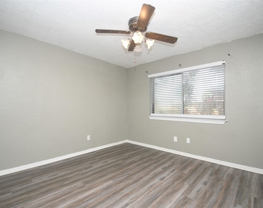 510 Chambly Drive - Photo Thumbnail 20