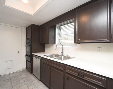 510 Chambly Drive - Photo Thumbnail 36