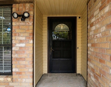 510 Chambly Drive - Photo Thumbnail 3