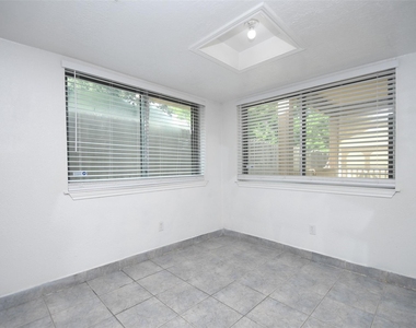 510 Chambly Drive - Photo Thumbnail 30