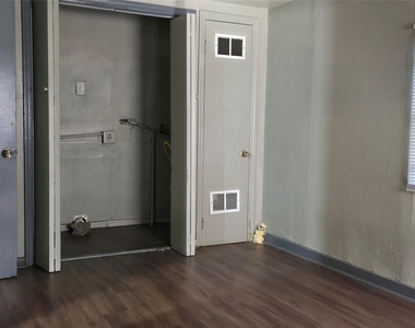 4609 Dabney Street - Photo Thumbnail 2