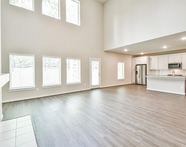 118 Prairie Dawn Circle - Photo Thumbnail 4