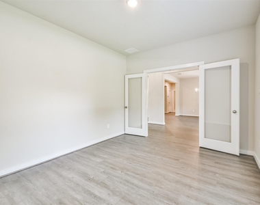118 Prairie Dawn Circle - Photo Thumbnail 13