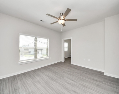 7711 Longmire Road - Photo Thumbnail 26