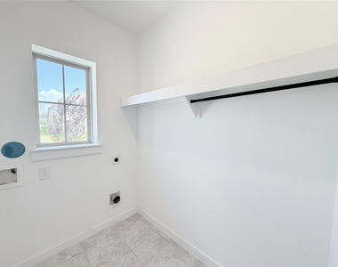 5039 Aspen Orchard Drive - Photo Thumbnail 9