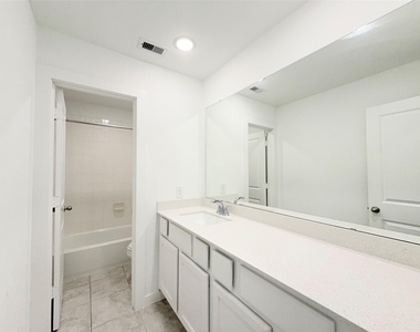 5039 Aspen Orchard Drive - Photo Thumbnail 18