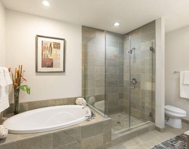 1400 Mckinney Street - Photo Thumbnail 14