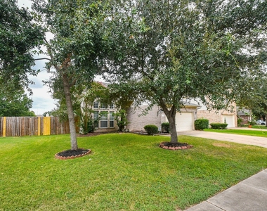 15114 Snow Hill Court - Photo Thumbnail 31