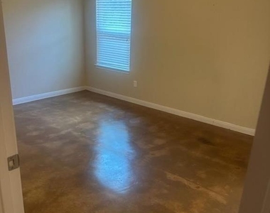 16920 W Juneau - Photo Thumbnail 6