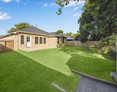 1206 Halls Bridge - Photo Thumbnail 11