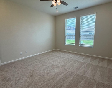 5089 Andorra Bend Lane - Photo Thumbnail 15