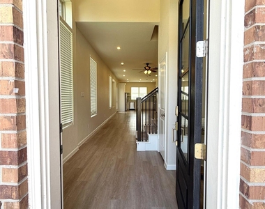 5089 Andorra Bend Lane - Photo Thumbnail 6