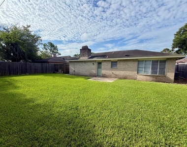 13330 Cologne Drive - Photo Thumbnail 17