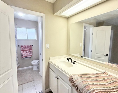 13330 Cologne Drive - Photo Thumbnail 15