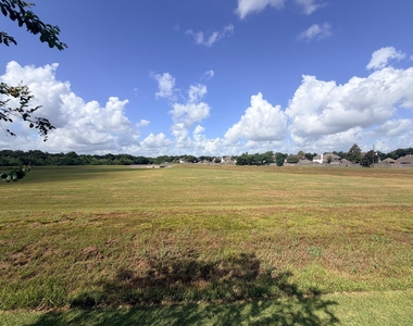 4422 Park Trail Lane - Photo Thumbnail 20