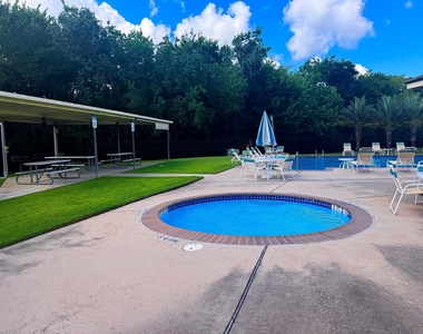 4422 Park Trail Lane - Photo Thumbnail 22