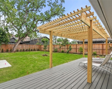 312 W 31st Street - Photo Thumbnail 36
