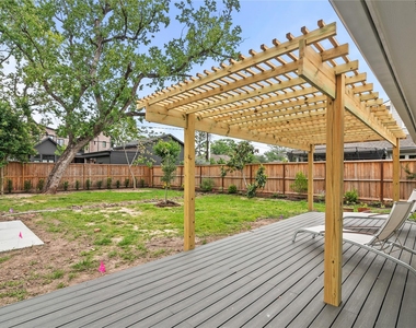 312 W 31st Street - Photo Thumbnail 35